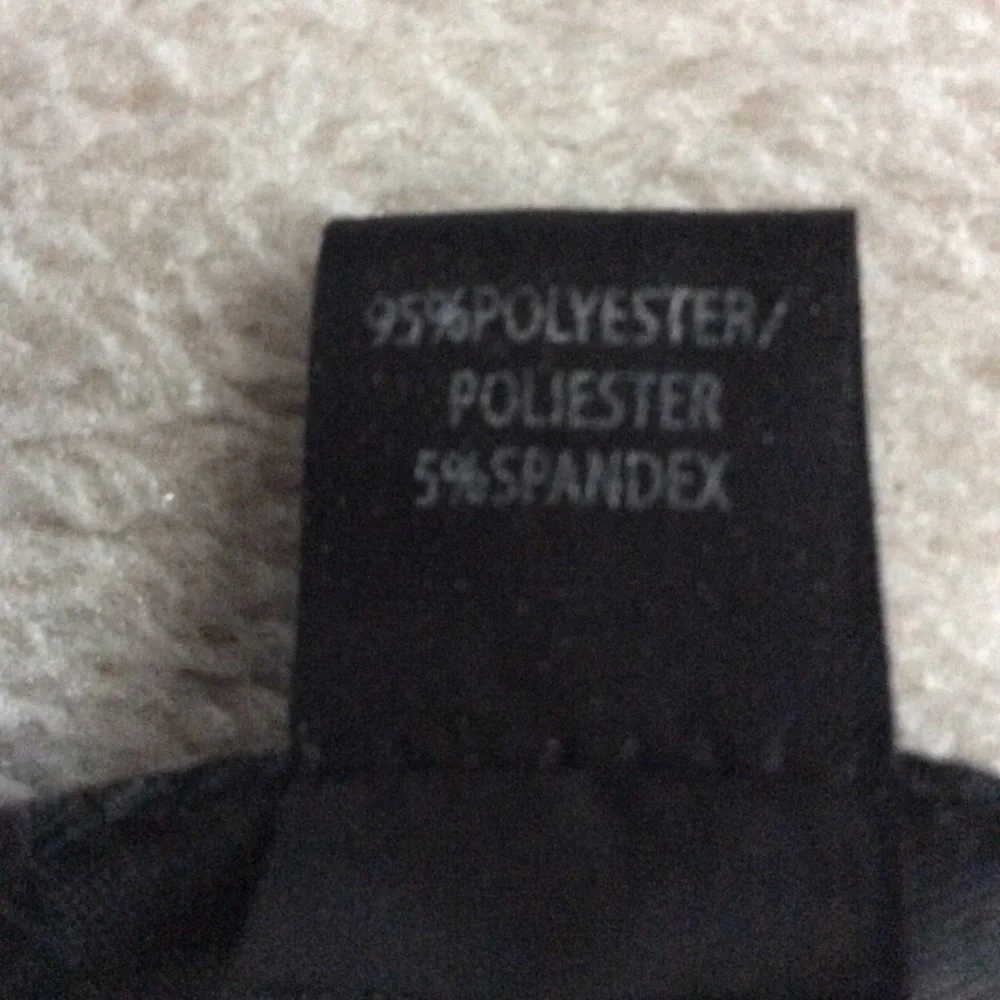 Retro black and white jersey v-neck crop top - Picture 6 of 6